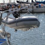 dv25-Stainless-Davit-Arm-in-use